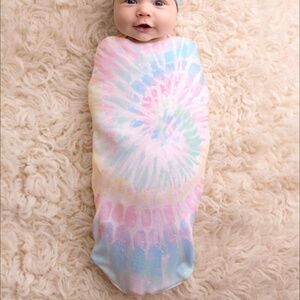 Itzy Ritzy Cutie Cocoon Set - Rainbow Tie Dye NWT